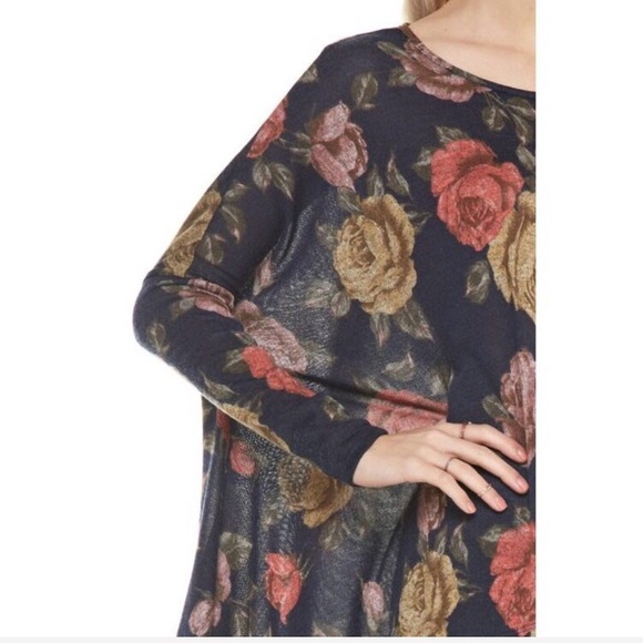 Sharkbite Floral Print Top - Picture 5 of 5